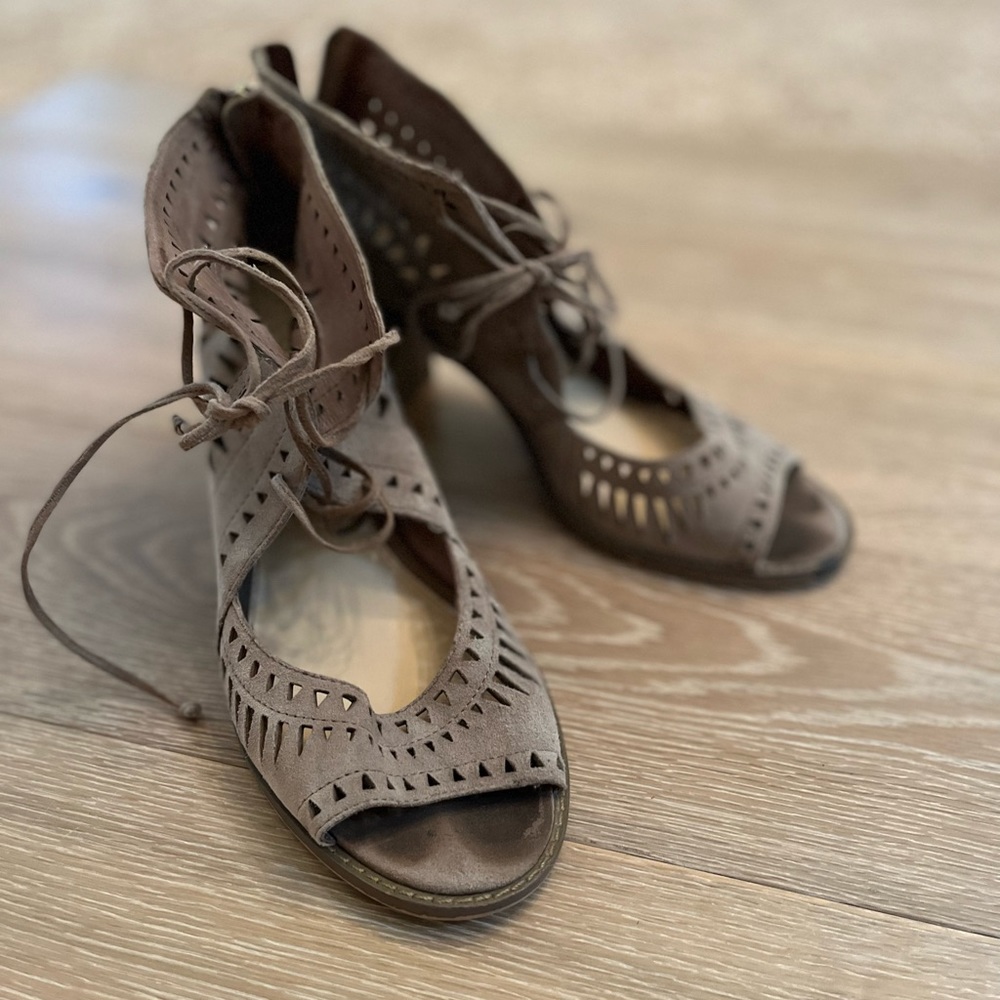 Vince Camuto Suede Heels